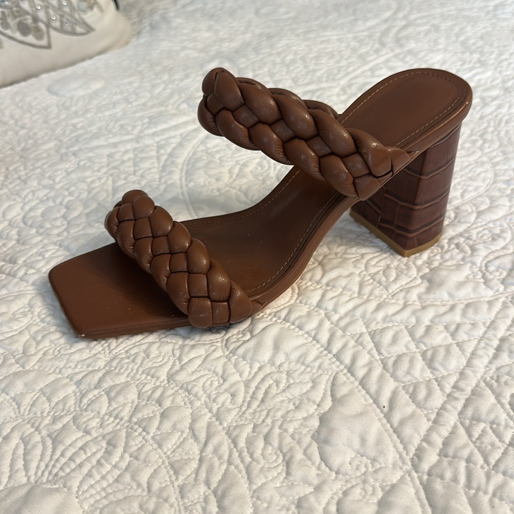 Chic Brown Braided Block Heel Sandals – Size 10